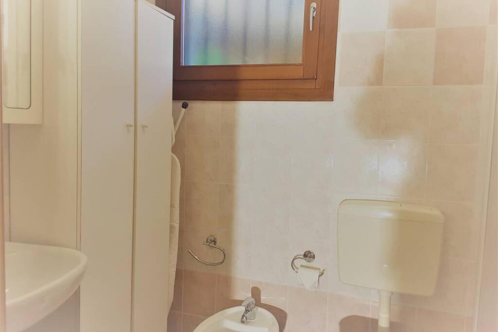 Apartment Iris 21 Abitazione In Posizione Strategica Immersa Nel Villaggio Dei Fiori *